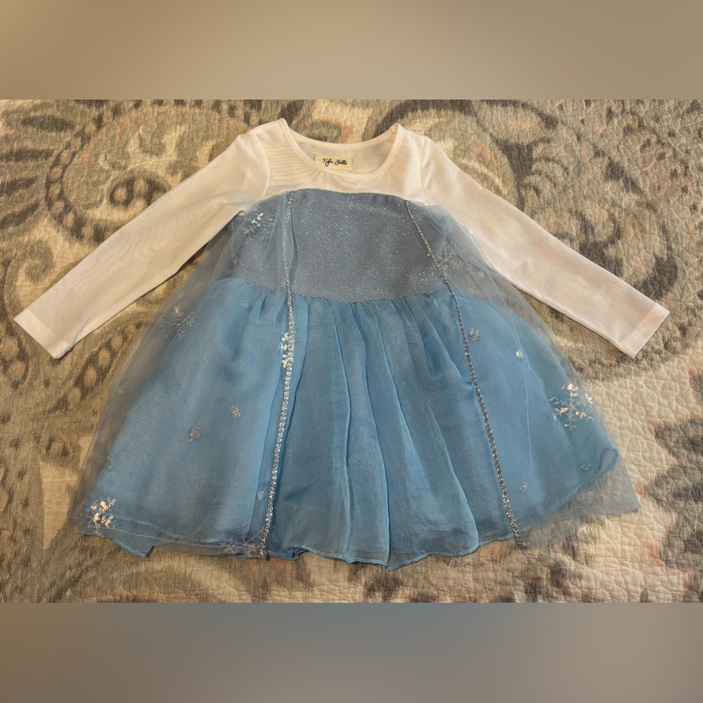Taylor Joelle “Blue Ice Dress” (Elsa)